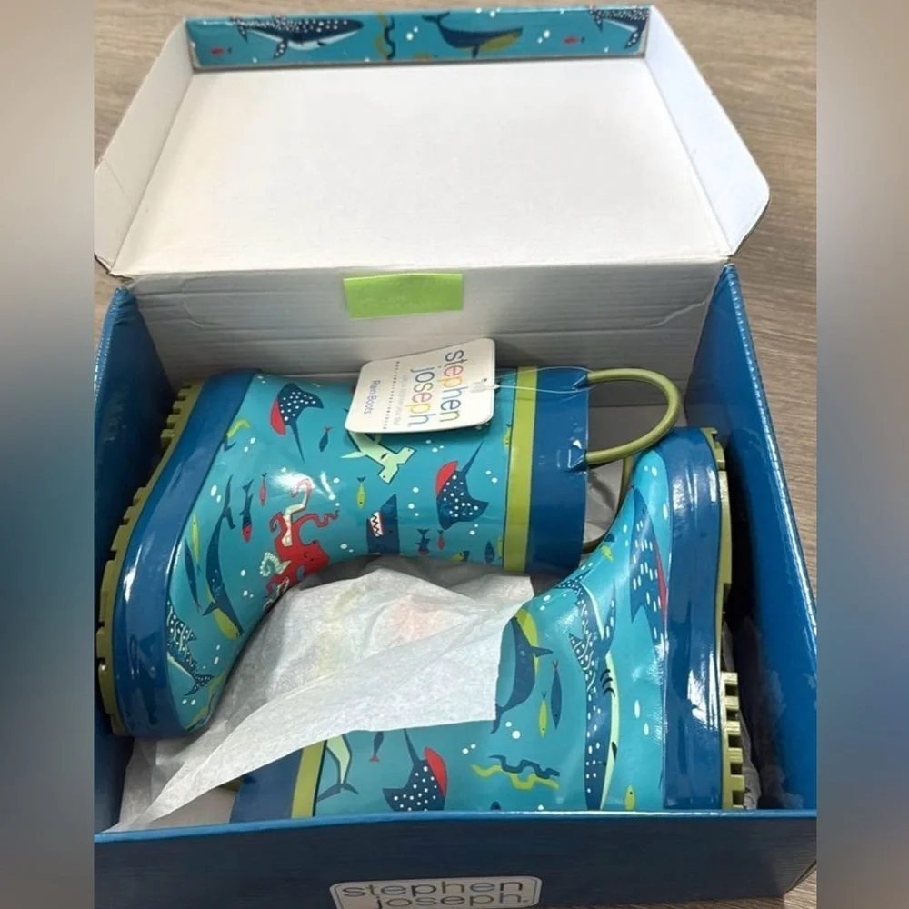 Steve and Joseph Aquarium Sharks, Octopus, Stingrays Shoes Boys Size 9 NWT